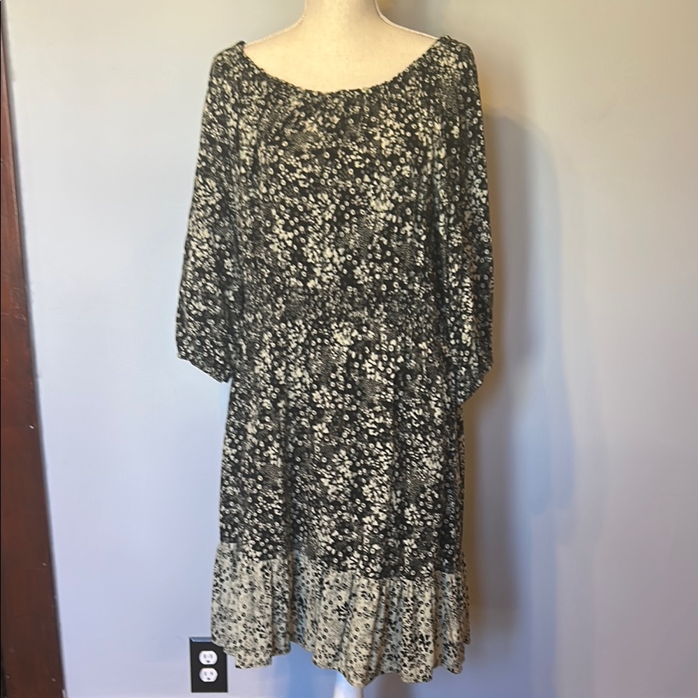 Floral Black and Gray/Green dress